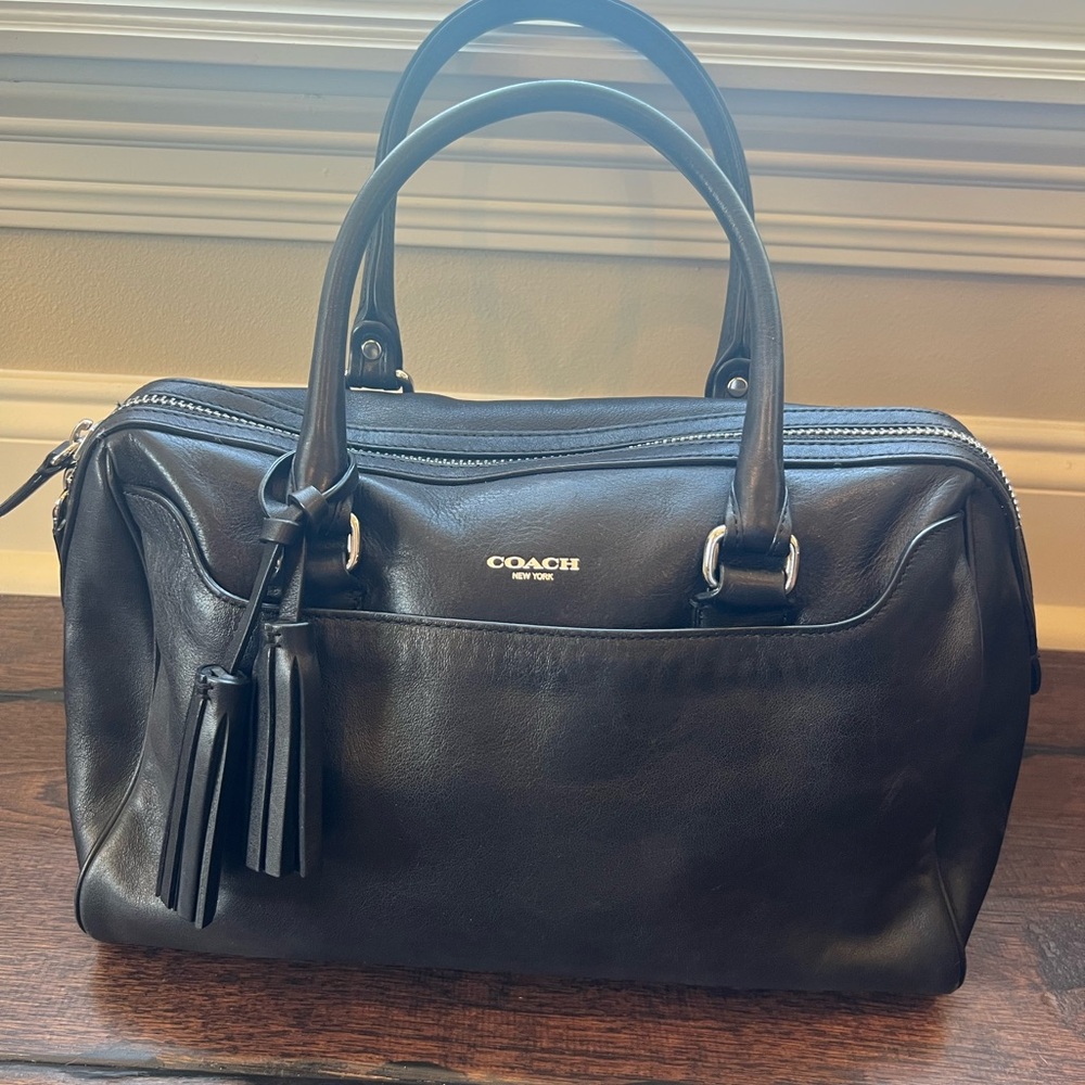 COACH BLACK SATCHEL HANDBAG